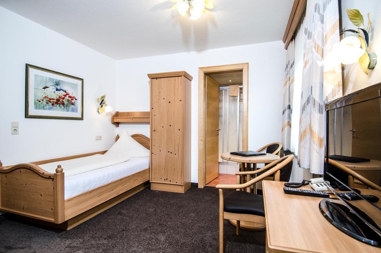 Hotel Garni Subretta Ischgl Buitenkant foto