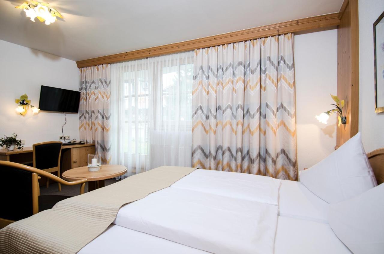 Hotel Garni Subretta Ischgl Buitenkant foto